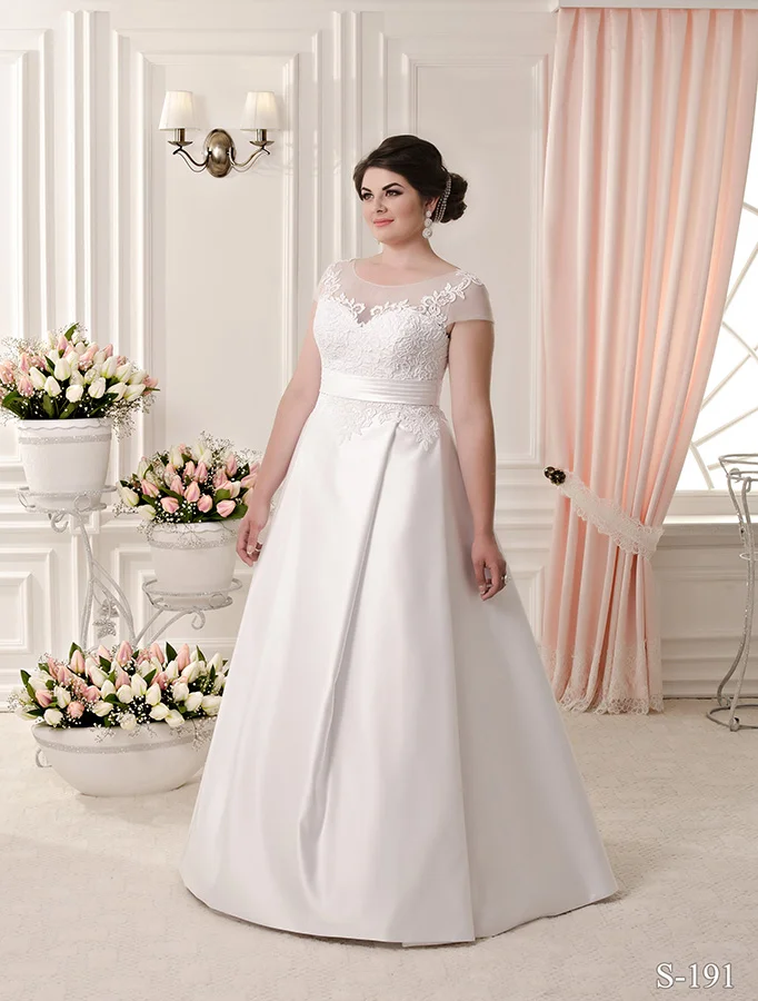 Collezione Giunone Vestiti da Sposa taglie forti e comode Anne